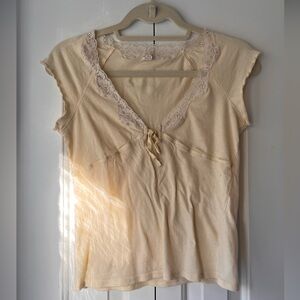 Yellow Abercrombie Lace V-Neck short sleeve tee / cami